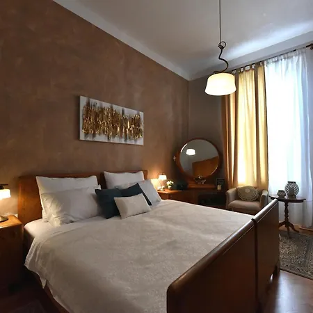 Center - Directly On The Sea Ζαντάρ