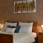 Center - Directly On The Sea Apartment