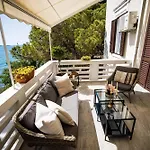 Apartman Center - Directly On The Sea