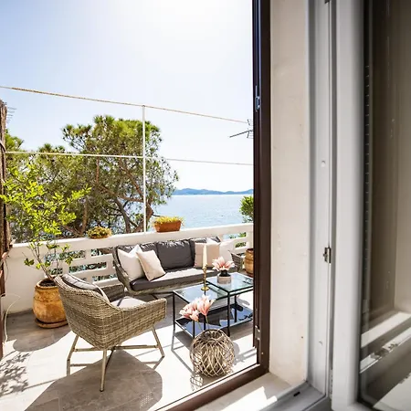 Apartman Center - Directly On The Sea *