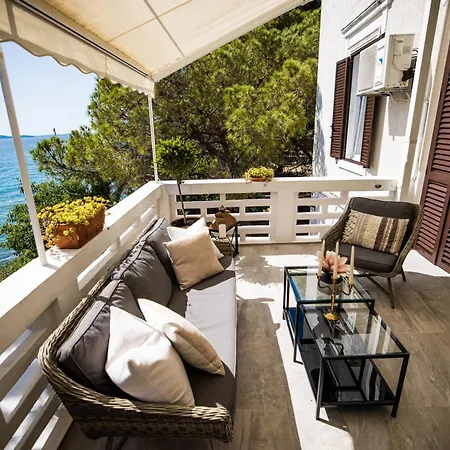 Apartment Center - Directly On The Sea