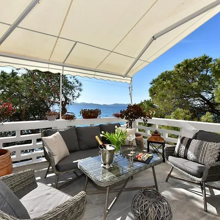 Apartment Center - Directly On The Sea