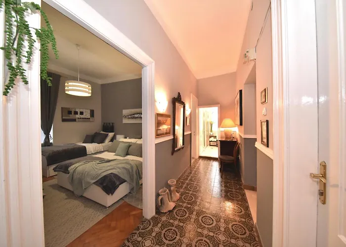 Apartman Center - Directly On The Sea *